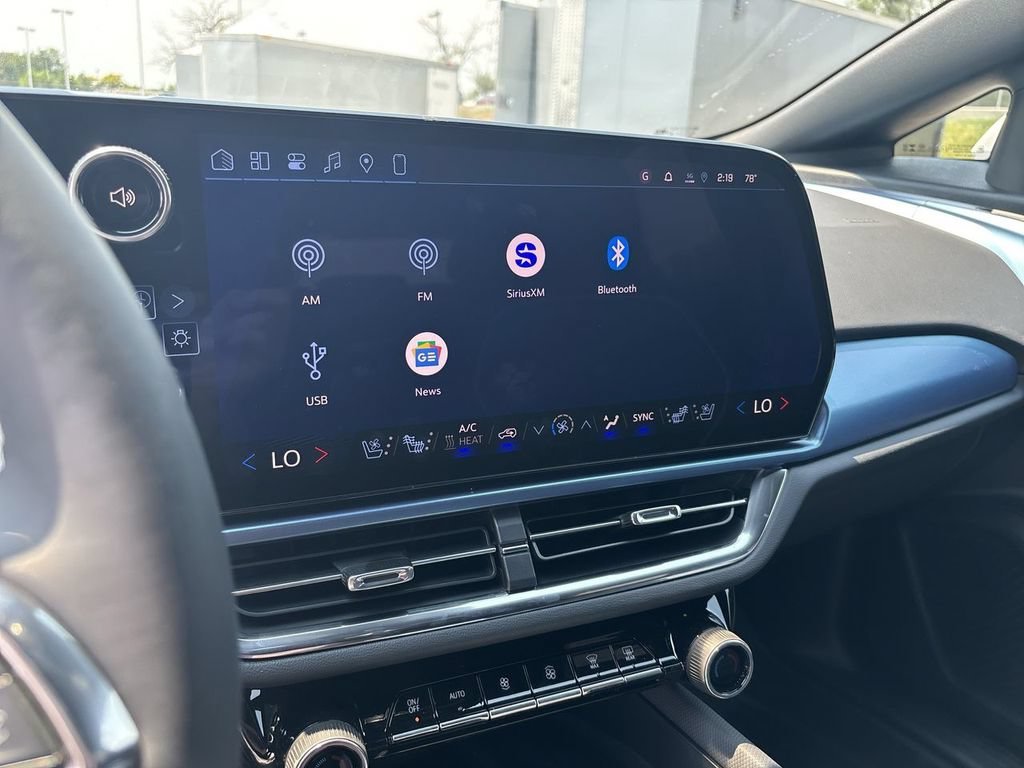 2026 Chevrolet Equinox EV 2LT - Photo 14