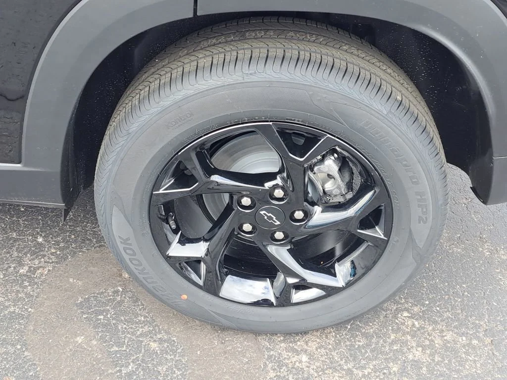 2026 Chevrolet Trax LT - Photo 24