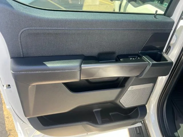 New 2026 Star White Metallic Tri-Coat Ford Lariat® image 52