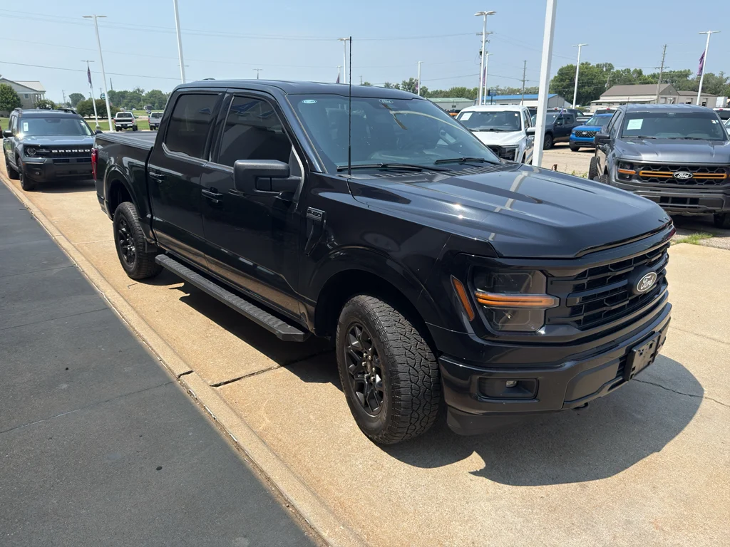 Used 2024 Agate Black Metallic Ford XLT image 16
