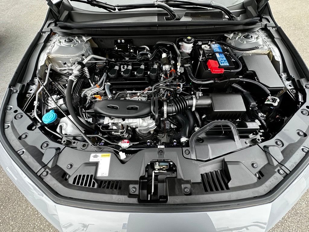 Used 2025 Gray Honda SE image 16