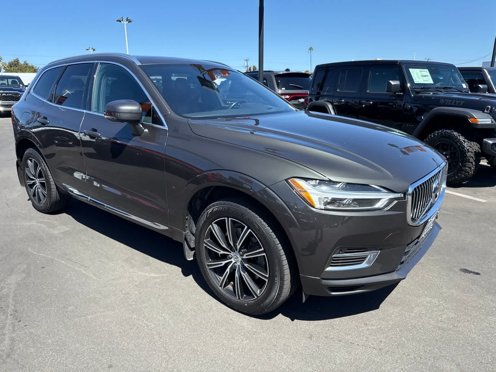 Used 2021 Gray Volvo Inscription image 12