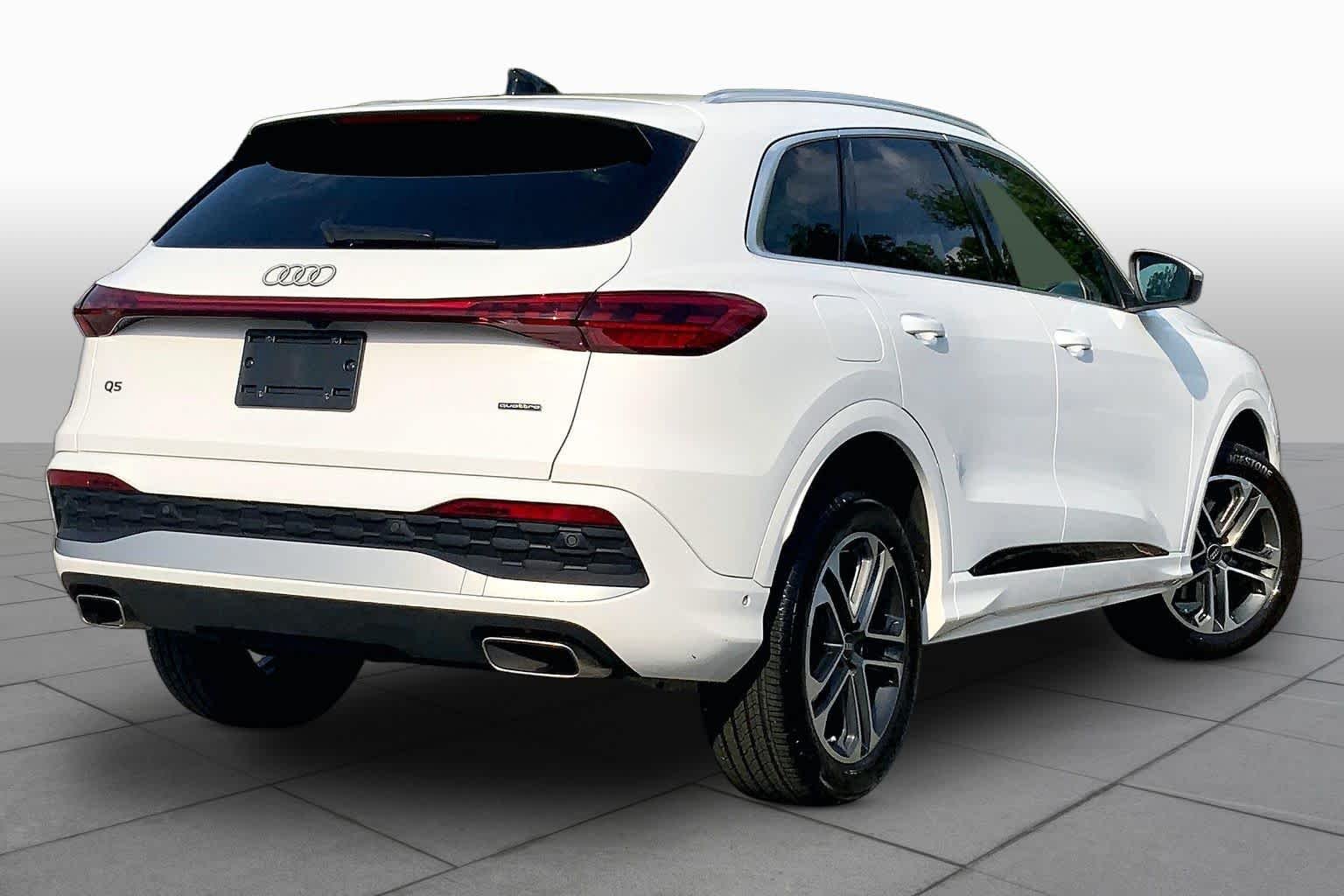 Used 2025 Arkona White Audi Premium Plus image 13