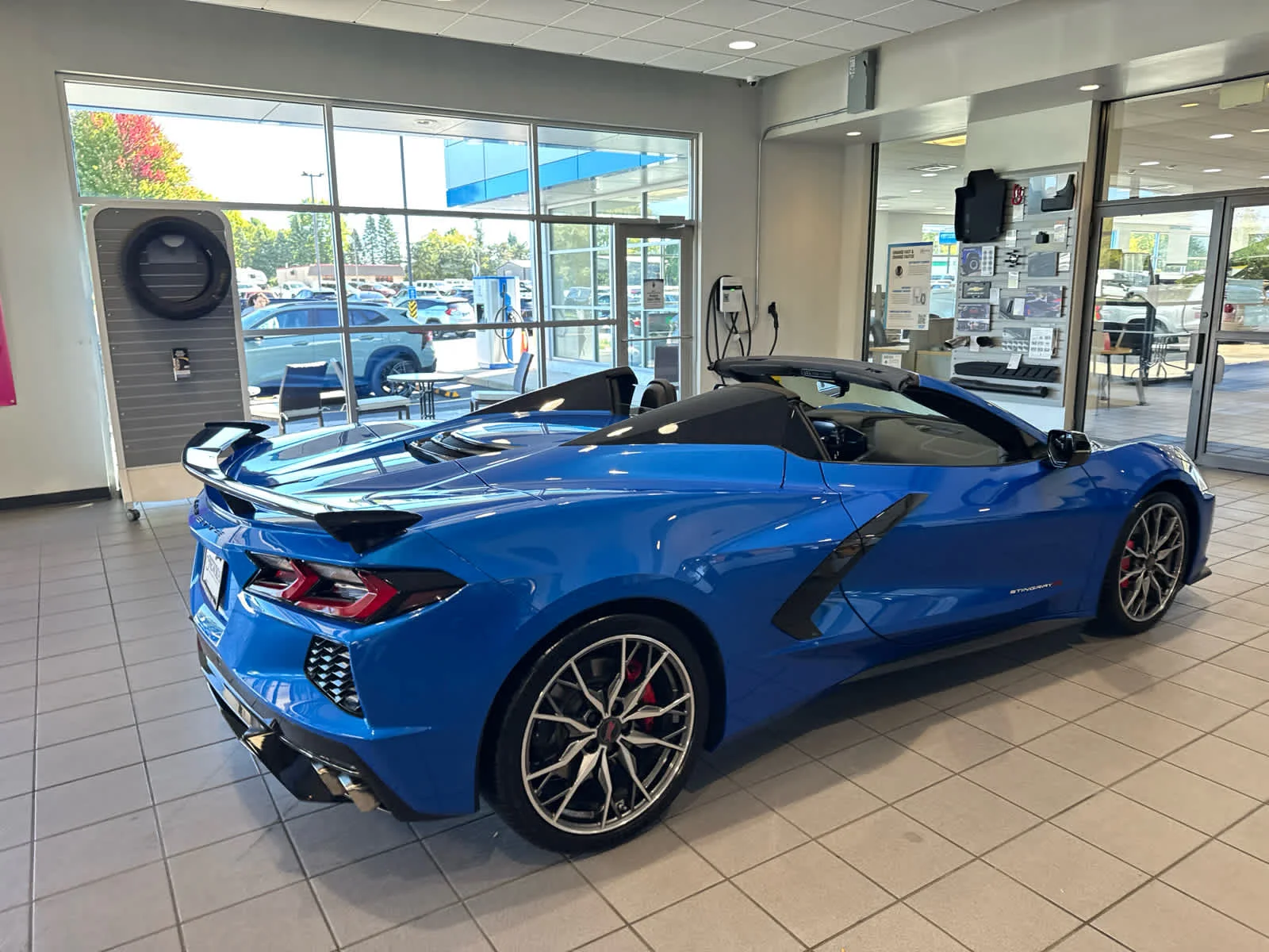 Used 2025 Riptide Blue Metallic Chevrolet 2LT image 13
