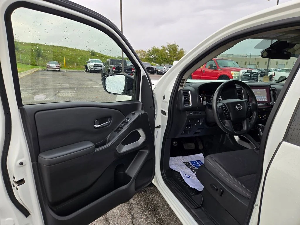 Used 2023 White Nissan SV image 11