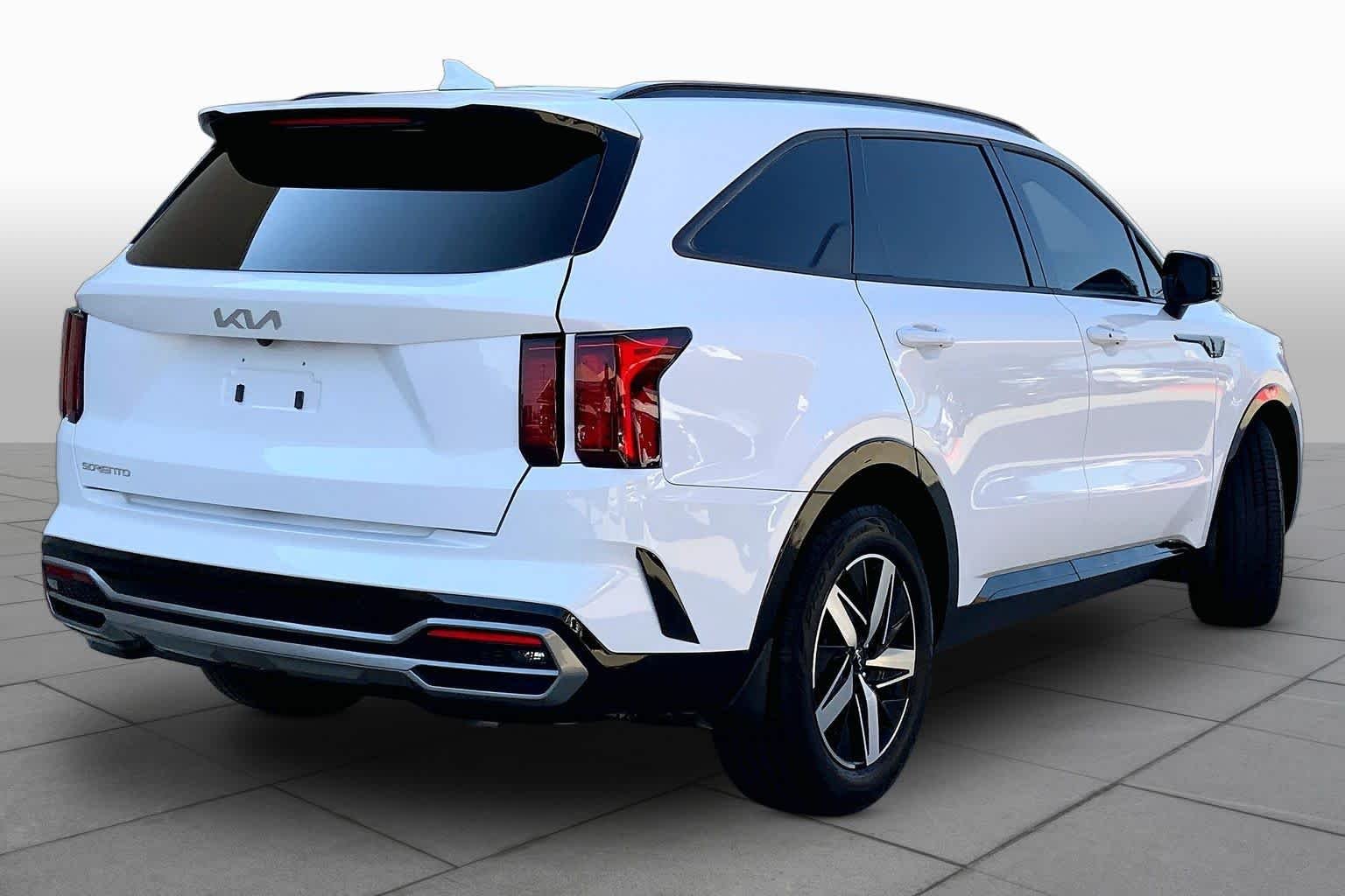 Used 2023 Glacial White Pearl Kia EX image 13