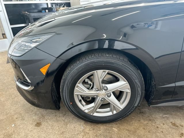 Certified Used 2023 Black Hyundai SE image 20