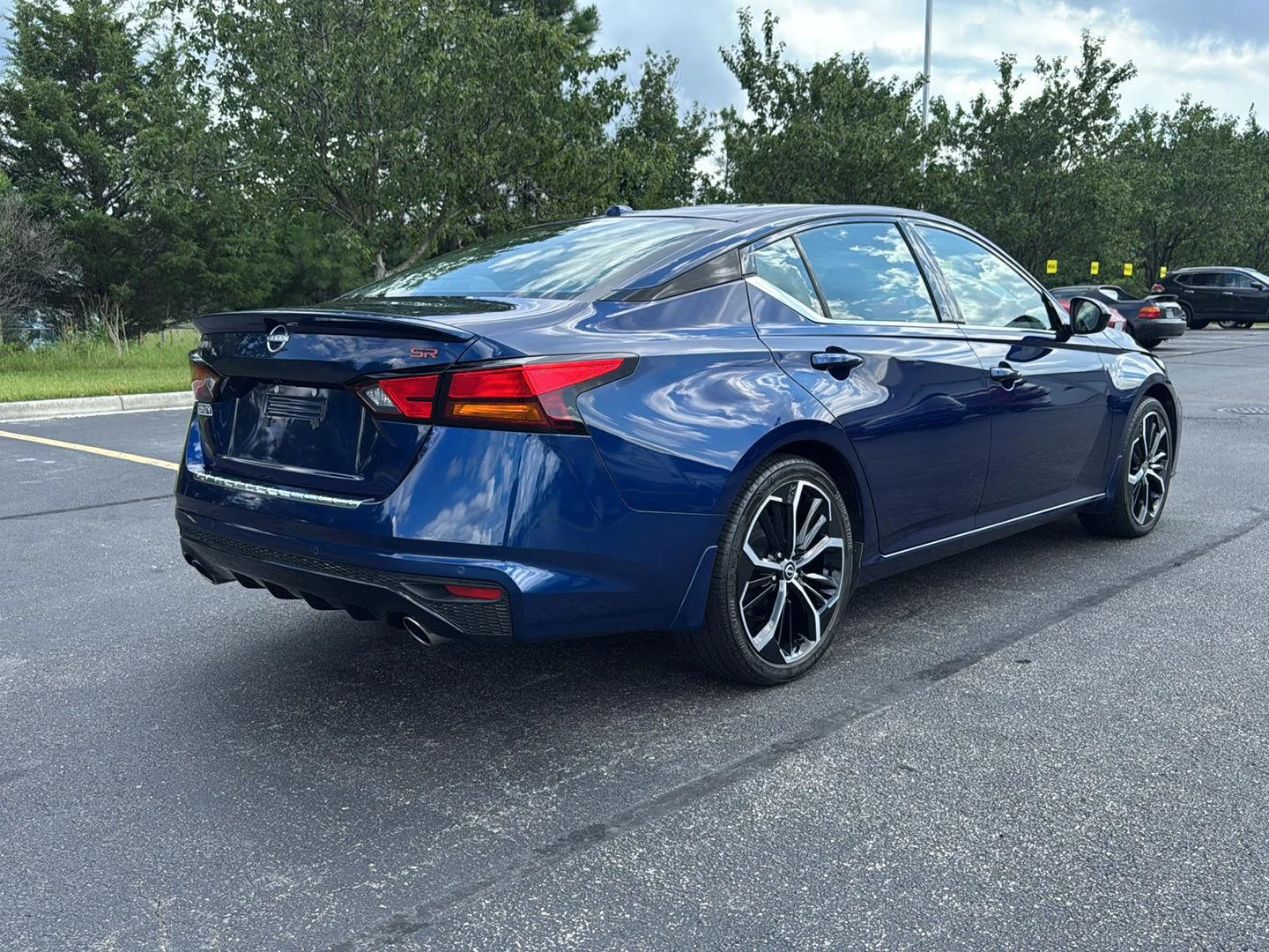 Used 2023 Deep Blue Pearl Nissan 2.5 SR image 5