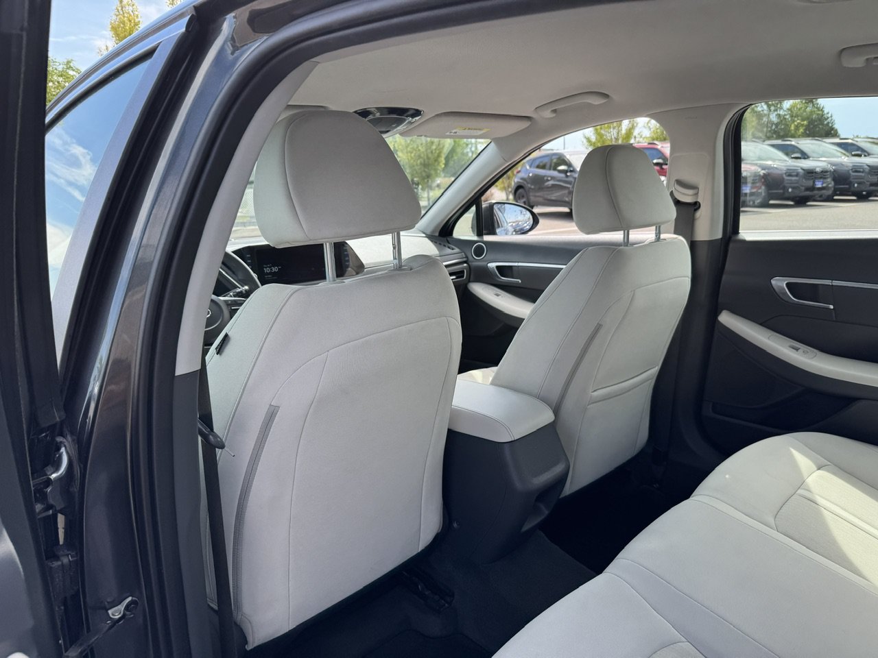 Used 2023 Portofino Gray Hyundai SEL image 34