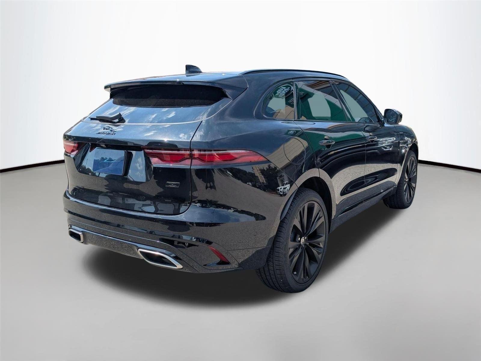 New 2026 Santorini Black Jaguar R-Dynamic S image 5
