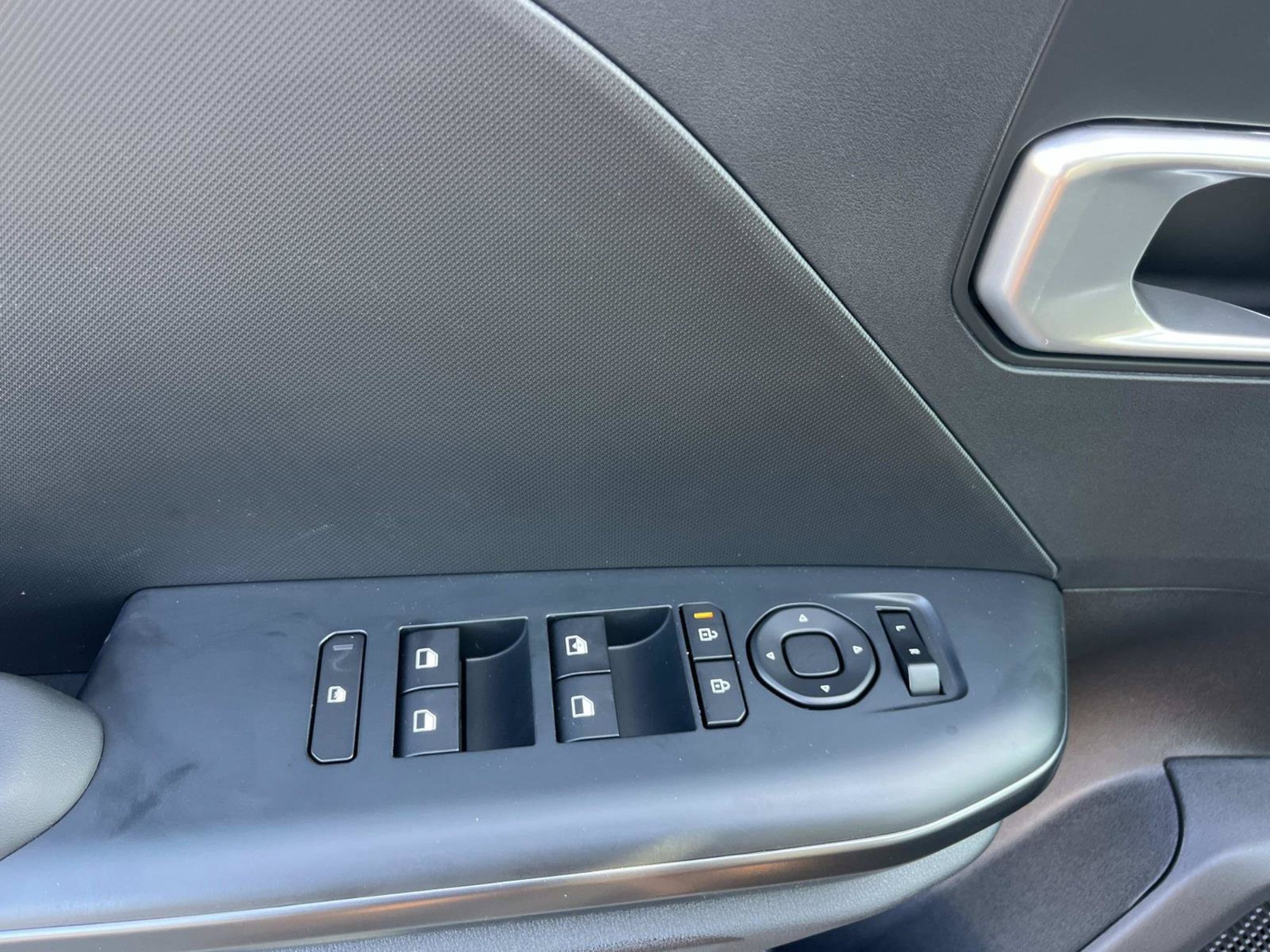 New 2026 Aurora Black Pearl Kia LXS image 18