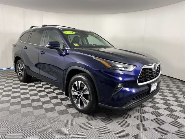 Used 2024 Blue Toyota XLE image 1
