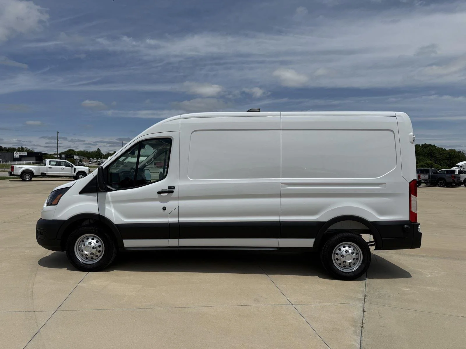 New 2026 Oxford White Ford Cargo Van image 5