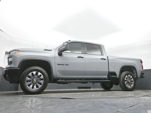 Used 2024 Gray Chevrolet Custom image 37