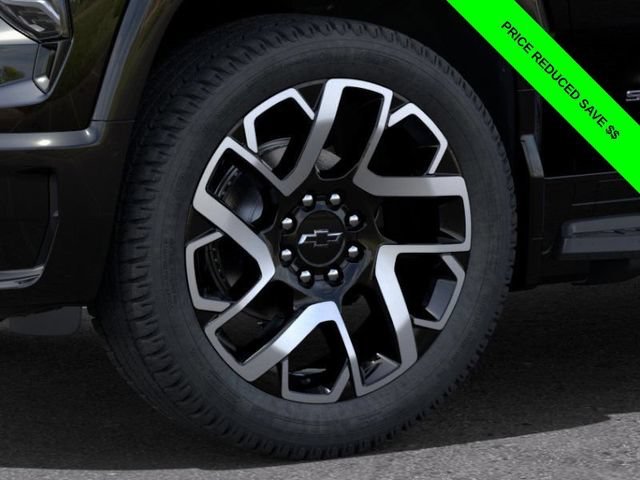 2024 Chevrolet Silverado EV RST - Photo 9
