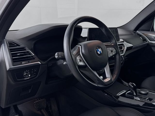 Used 2024 White BMW sDrive30i image 9