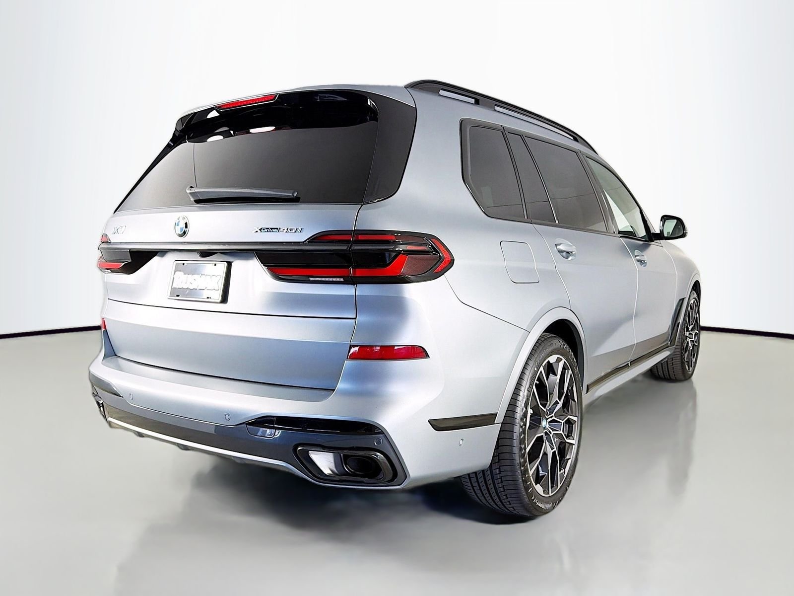 Certified Used 2024 Frozen Pure Grey Metallic BMW xDrive40i image 7