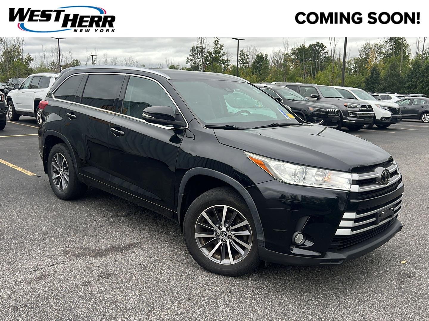 Used 2017 Midnight Black Metallic Toyota XLE image 1