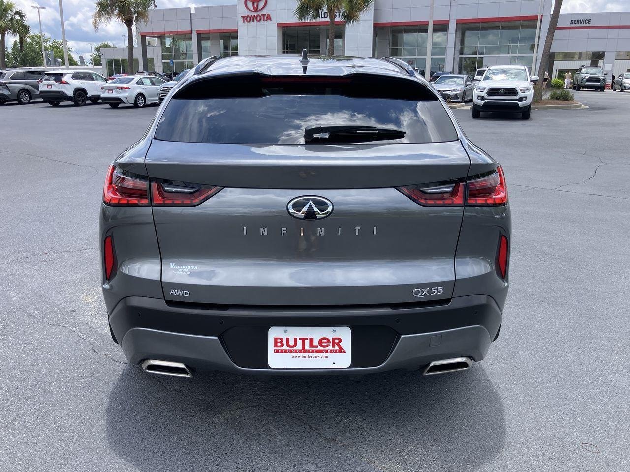 Used 2023 Gray (Graphite Shadow) INFINITI Essential AWD image 4