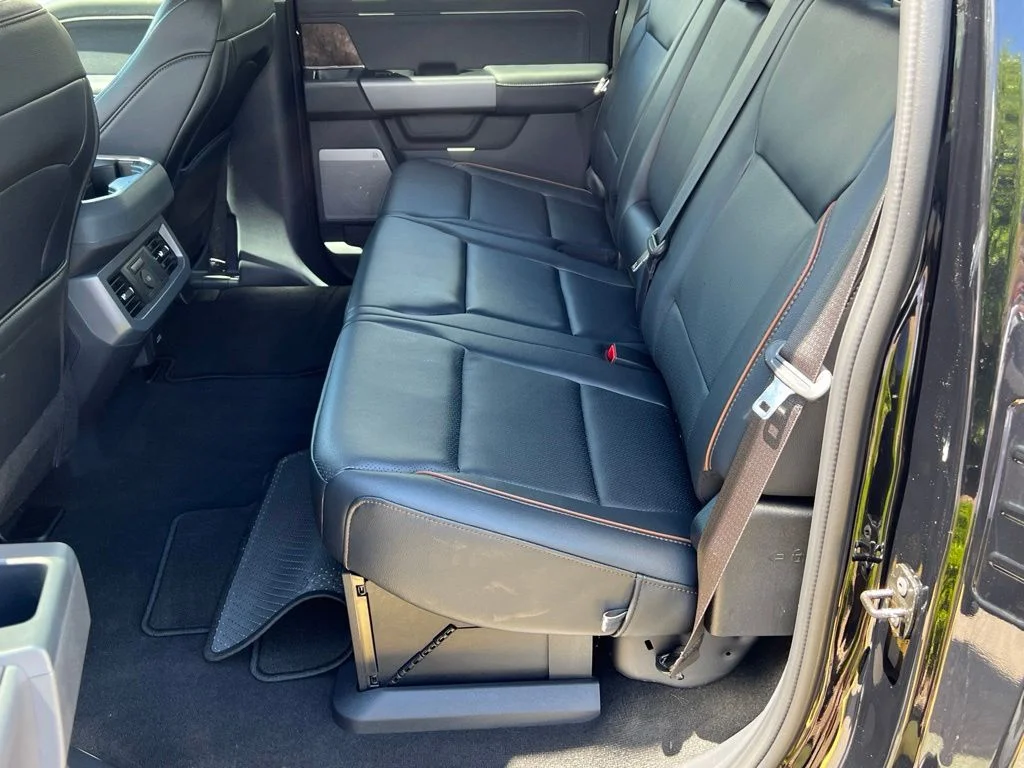 New 2026 Agate Black Metallic Ford F-250® Lariat® image 16