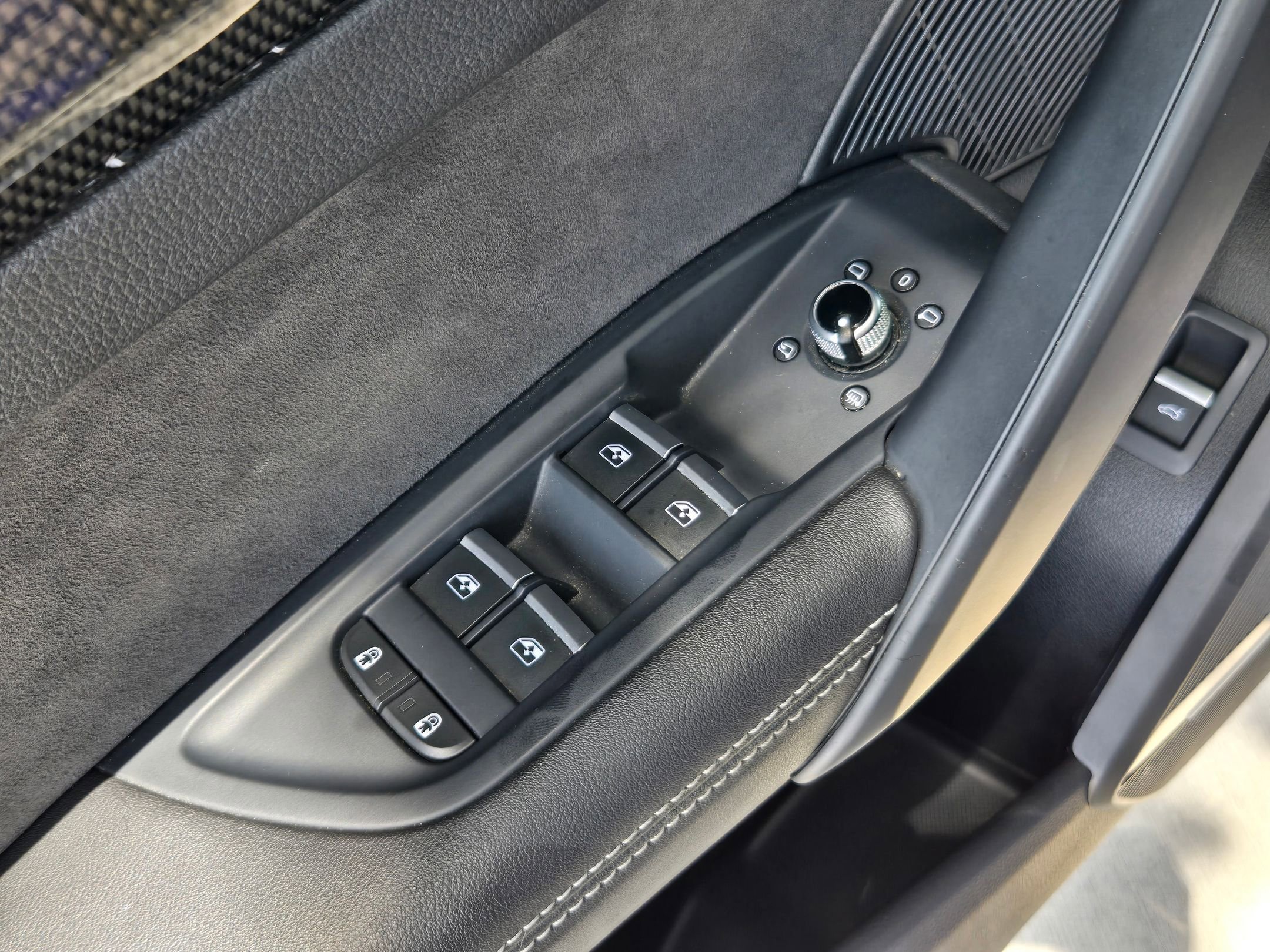 2022 Audi SQ5 Premium Plus - Photo 20