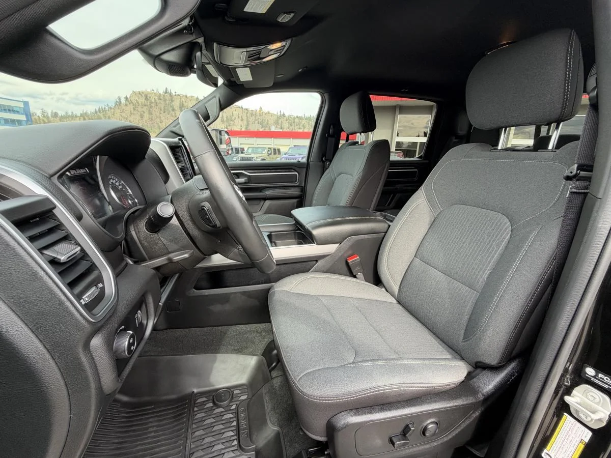 Used 2024 Black RAM Big Horn C/c 4x4 5.7 image 14