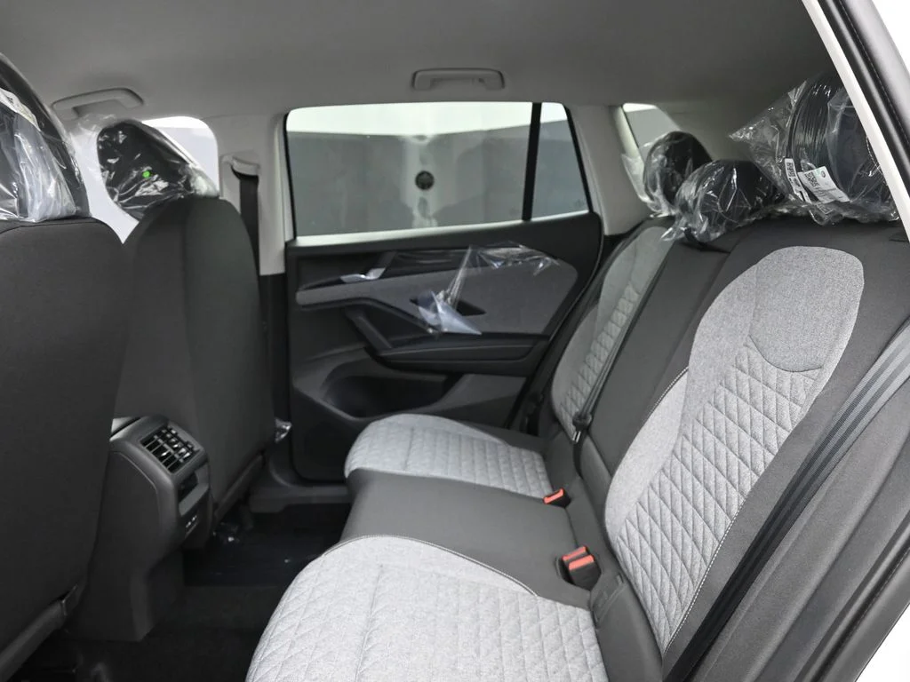 New 2026 Pure White Volkswagen 2.0T S image 10