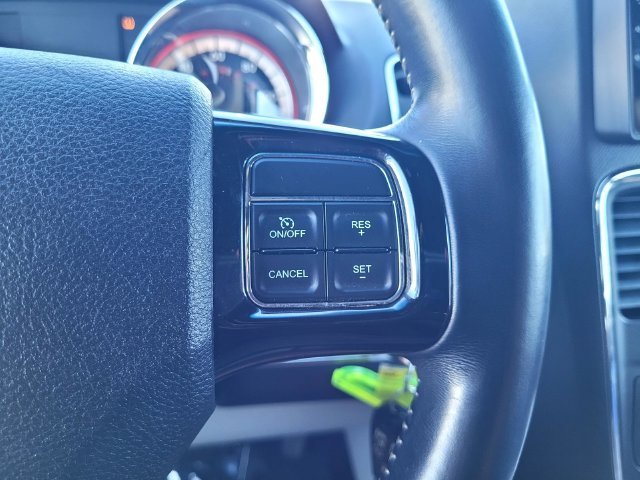 Used 2017 Silver Dodge SXT image 23