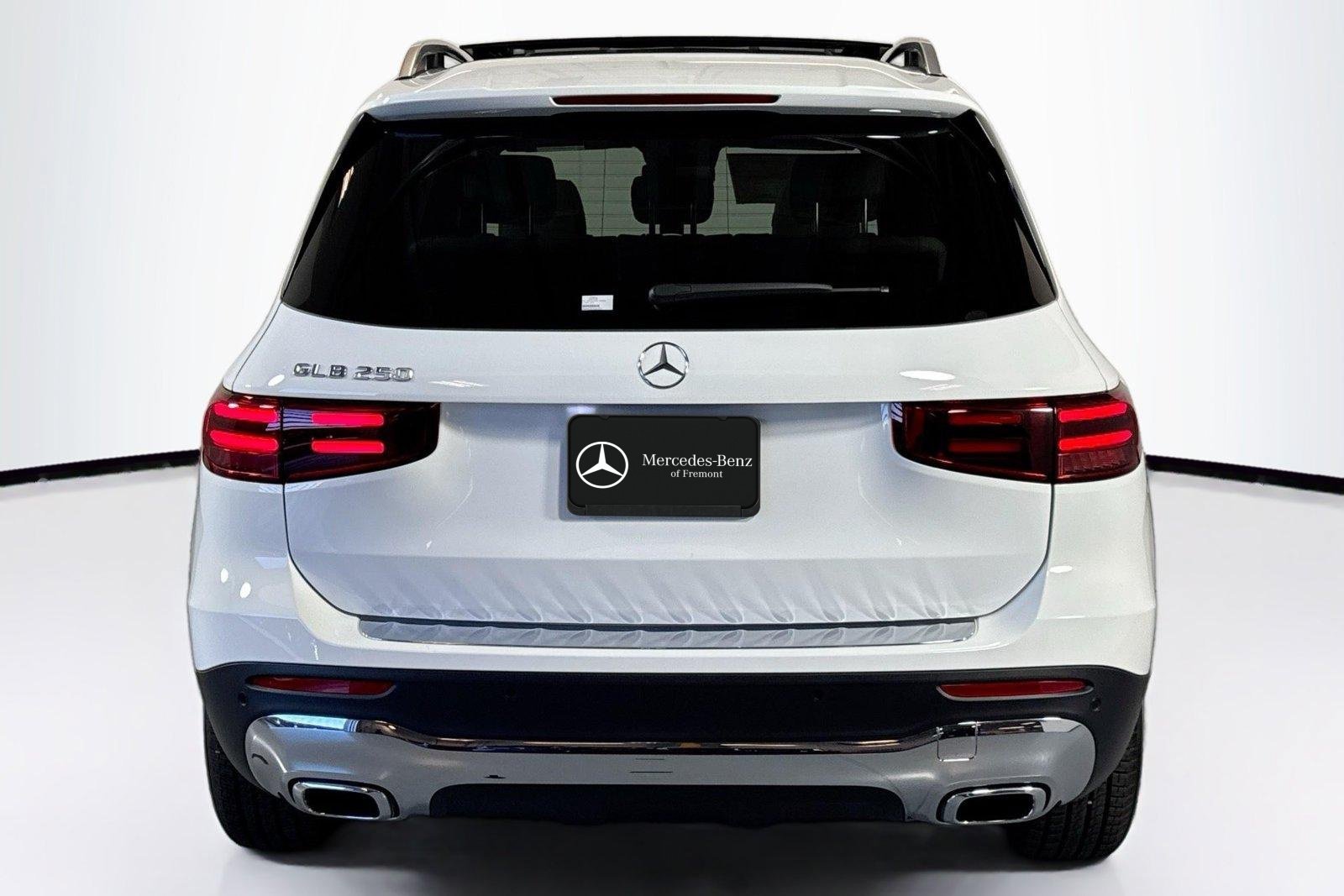 New 2026 Night Black Mercedes-Benz GLB 250 image 6