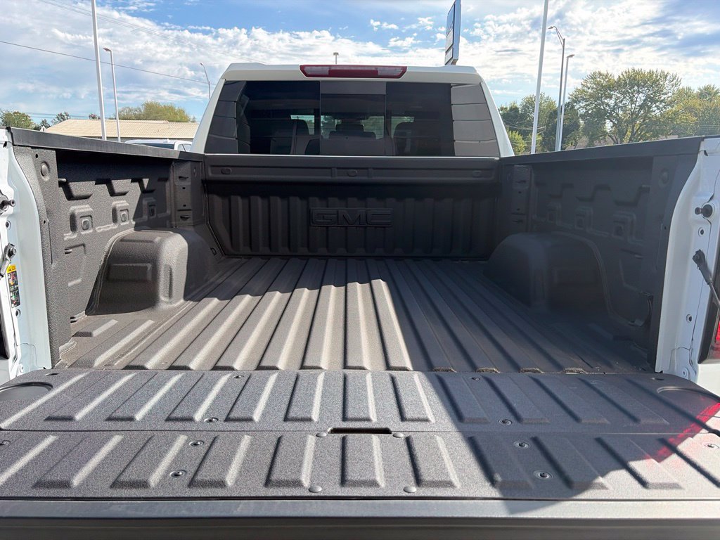 New 2026 Glacier White Tricoat GMC SLT image 7