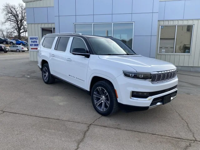 2024 Jeep Grand Wagoneer L Series I 4WD's photo