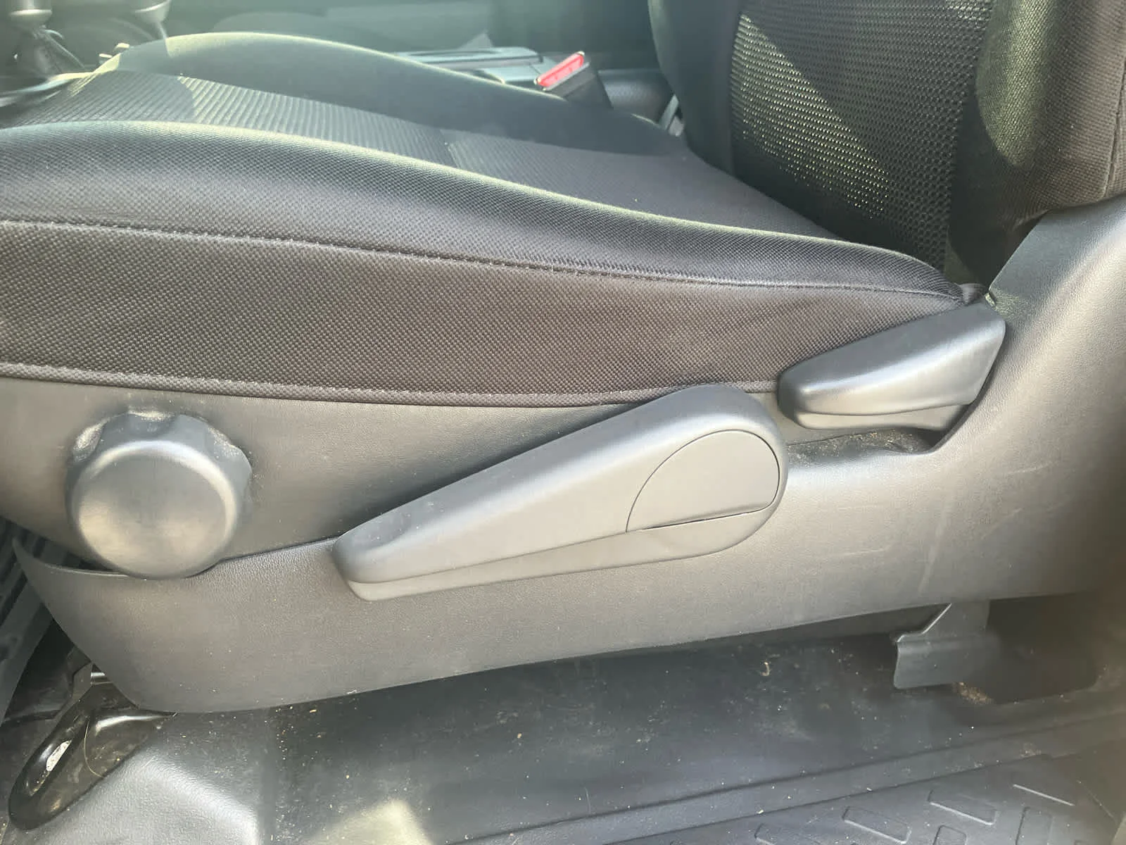 Used 2014 Quicksand Toyota  image 11