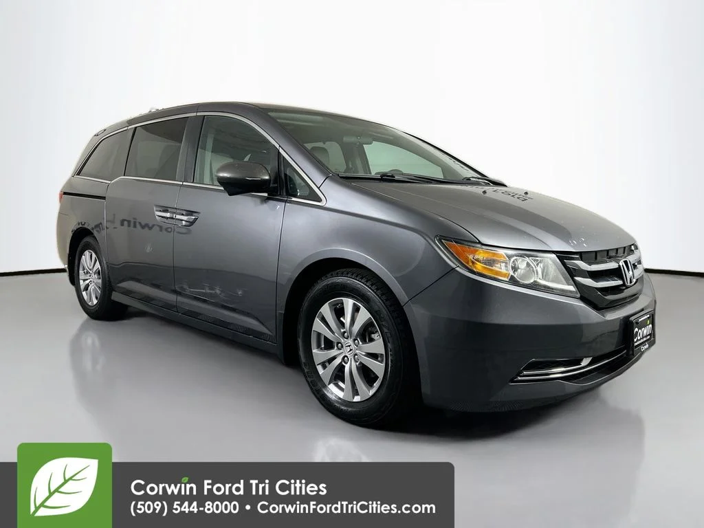 2016 Honda Odyssey SE's photo