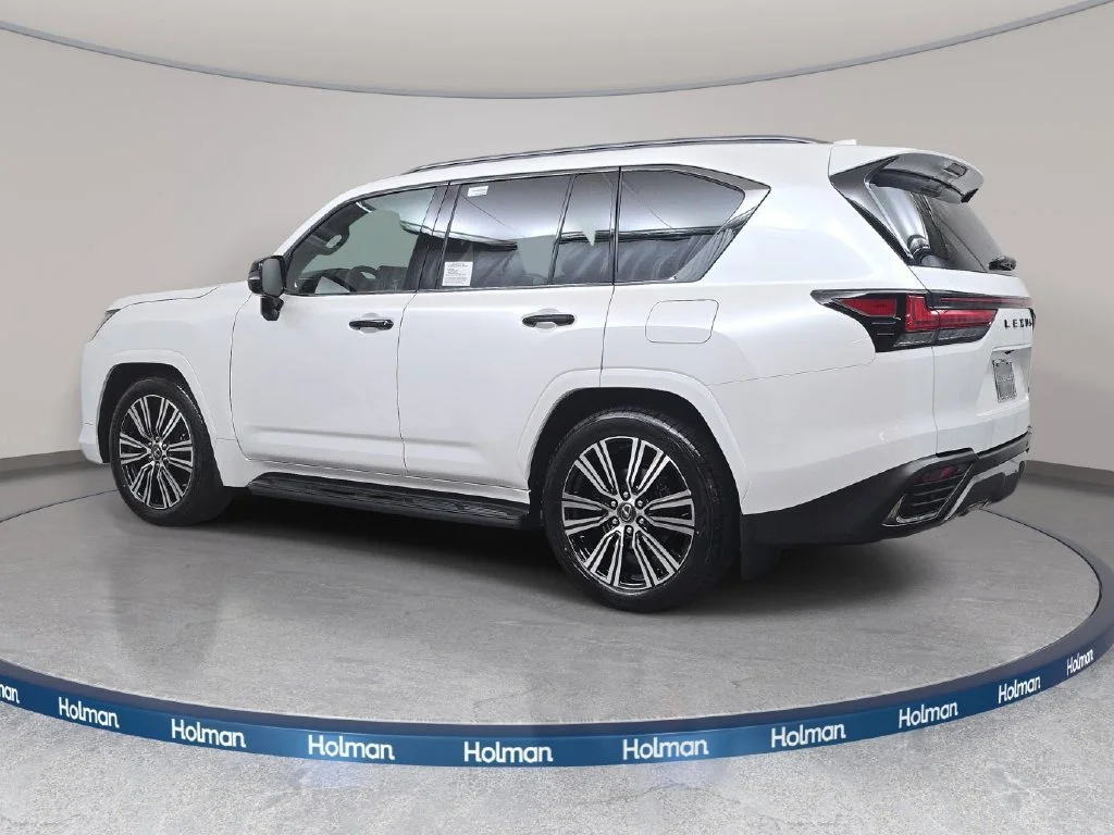 New 2026 Eminent White Pearl Lexus LUXURY image 7