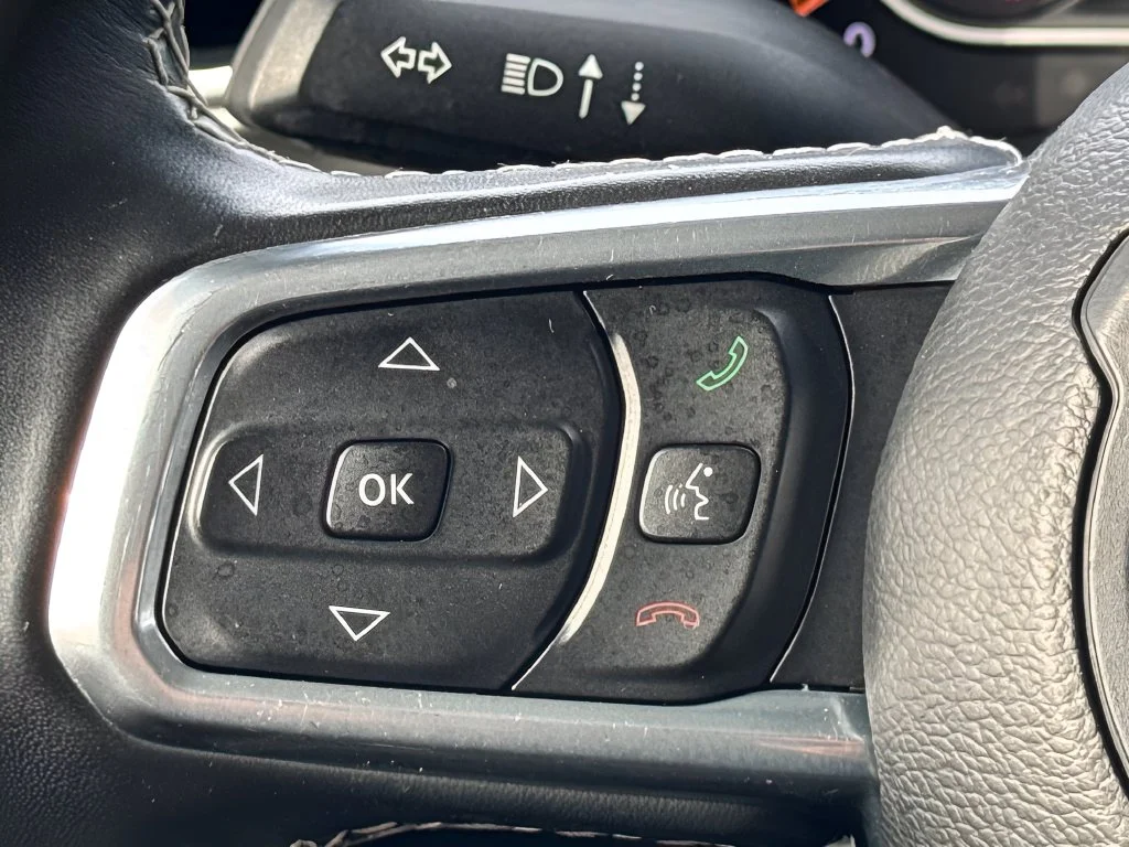 Used 2021 Gray Jeep Unlimited Sahara image 13