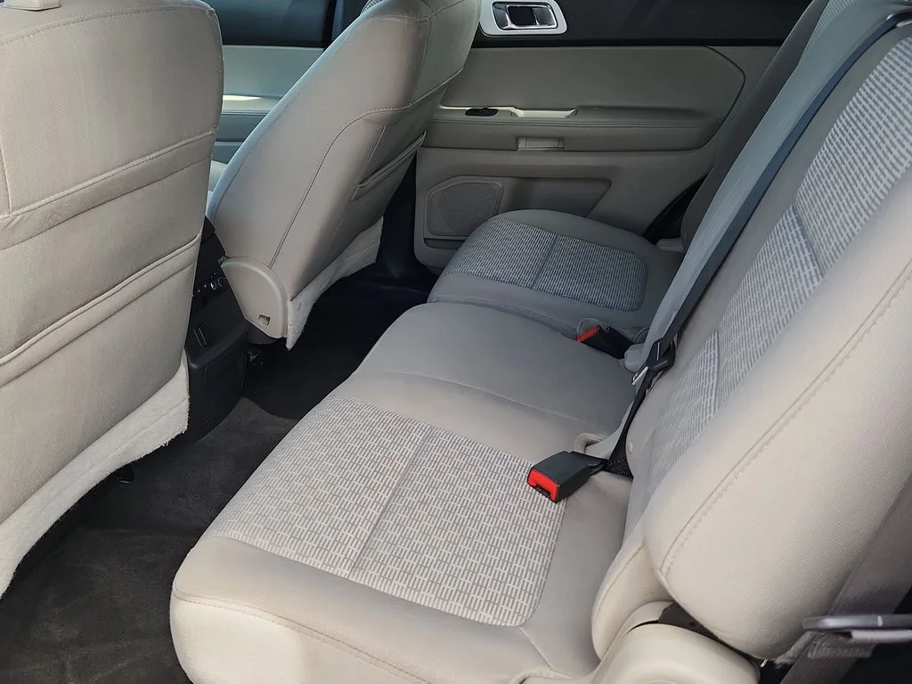 Used 2015 White Ford XLT image 10