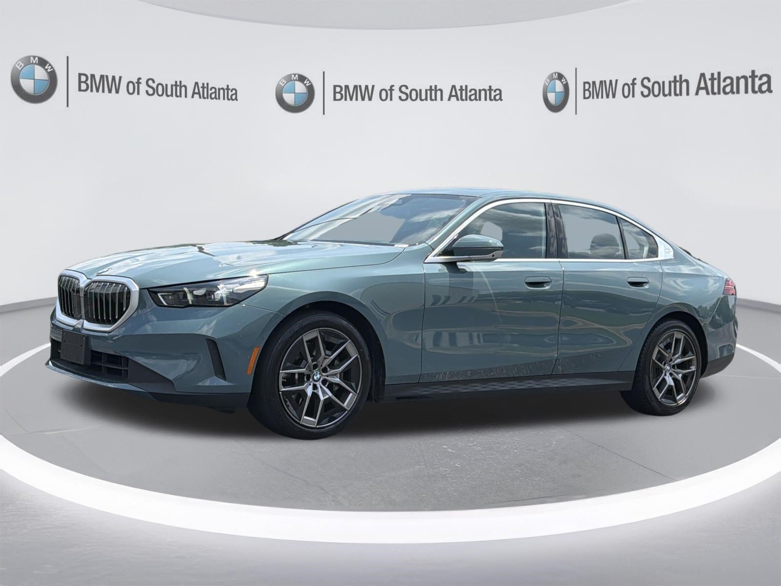 Used 2026 Cape York Green Metallic BMW 530i xDrive image 21