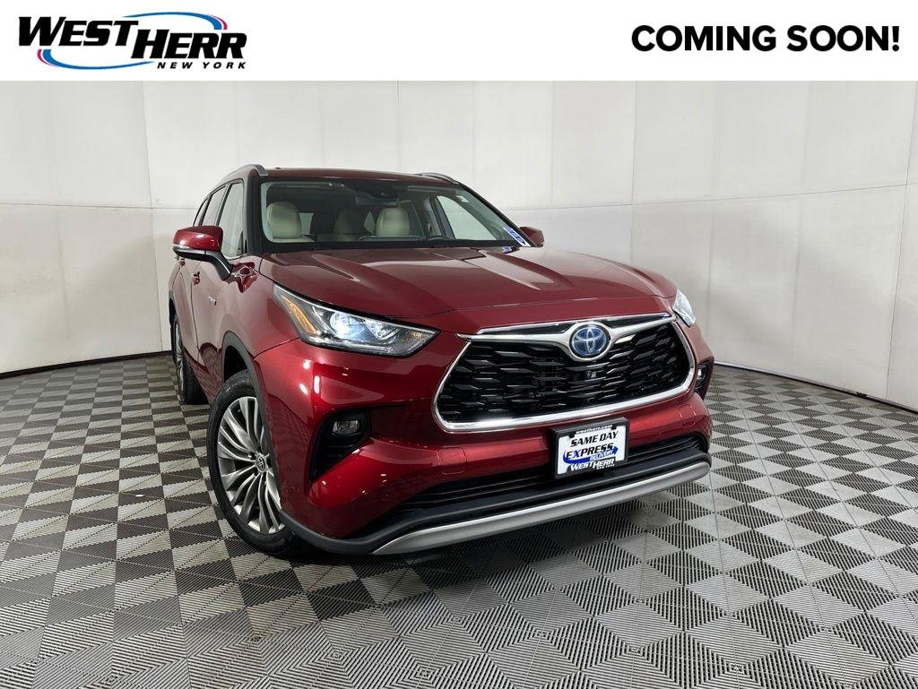 Used 2021 Pearl Toyota Platinum image 1