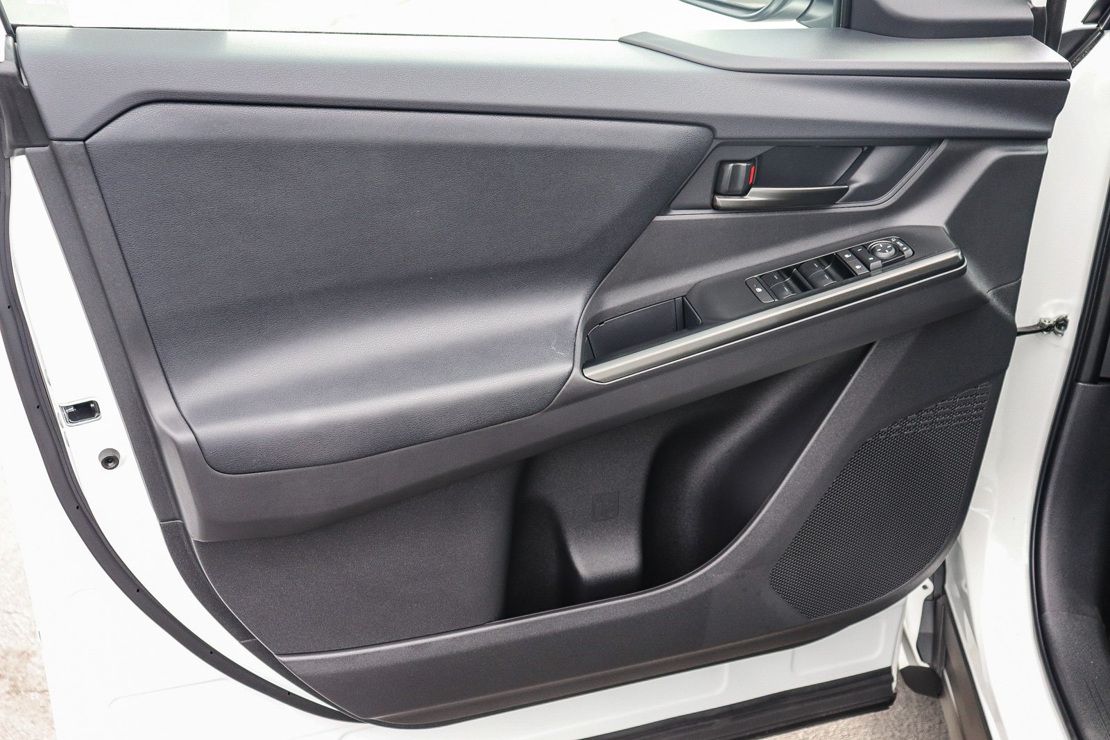 New 2026 Wind Chill Pearl <sup>1</sup> Toyota  XLE image 28