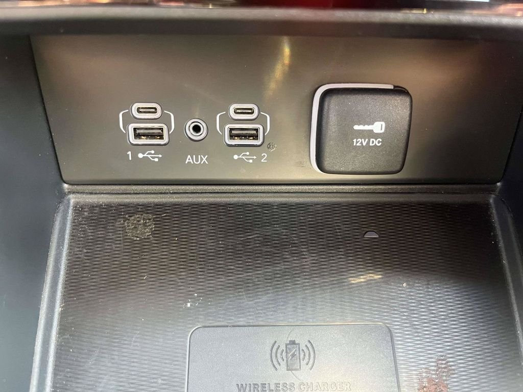 Used 2025 Black Jeep Altitude image 25