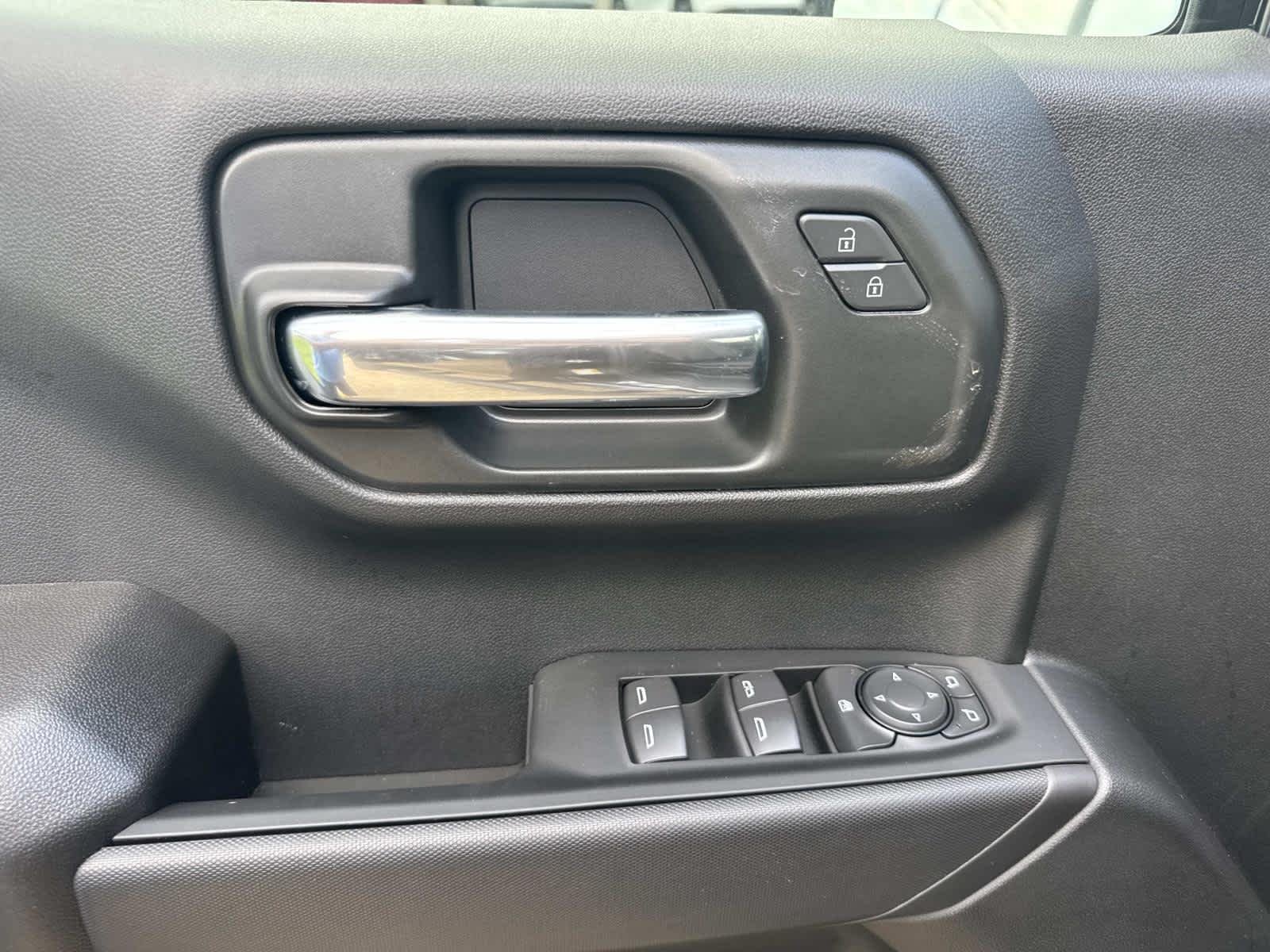 2026 Chevrolet Silverado 1500 Custom - Photo 12