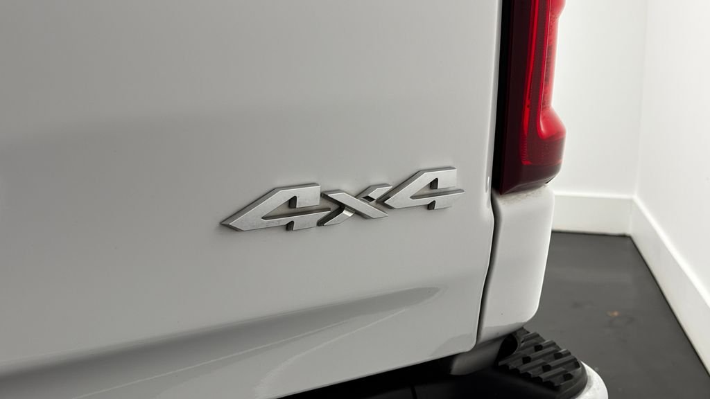 Used 2025 White Ram Big Horn/Lone Star image 10