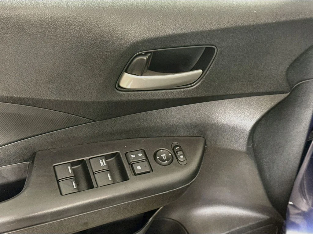 Used 2015 Obsidian Blue Pearl Honda LX image 16
