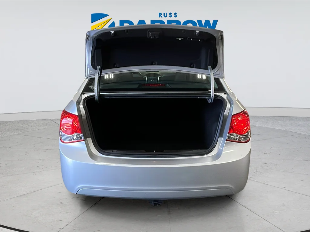 Used 2013 Silver Chevrolet LS image 31