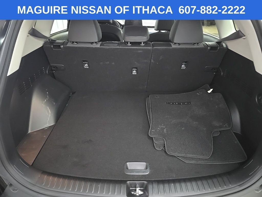 Used 2023 Black Kia S image 11