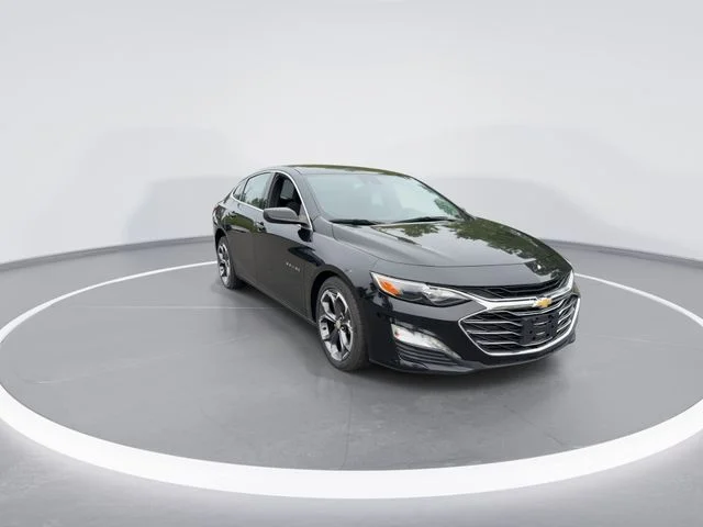 Used 2023 Black Chevrolet LT image 2