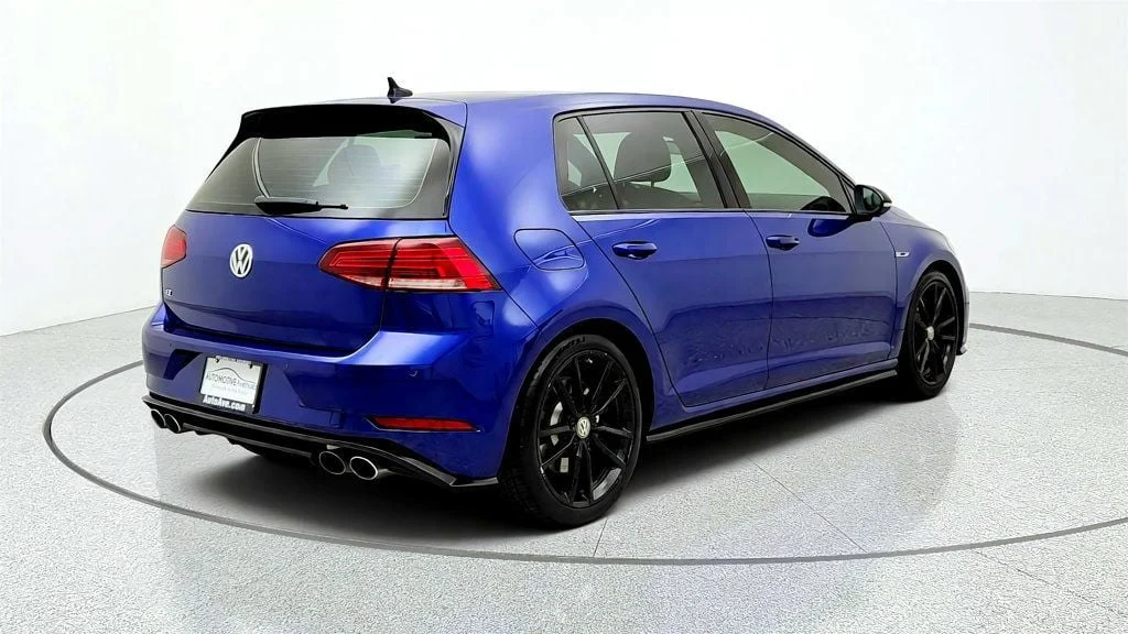 Used 2019 Lapiz Blue Metallic Volkswagen 2.0T Manual w/DCC/Nav image 5