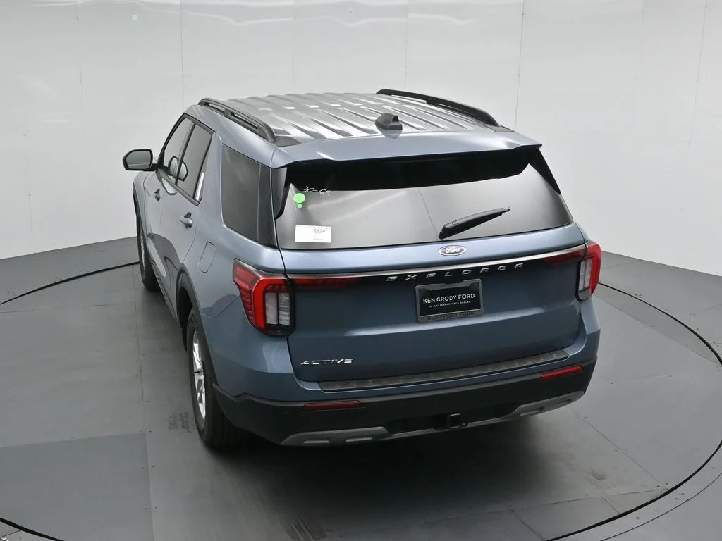 New 2026 Vapor Blue Metallic Ford Active image 40