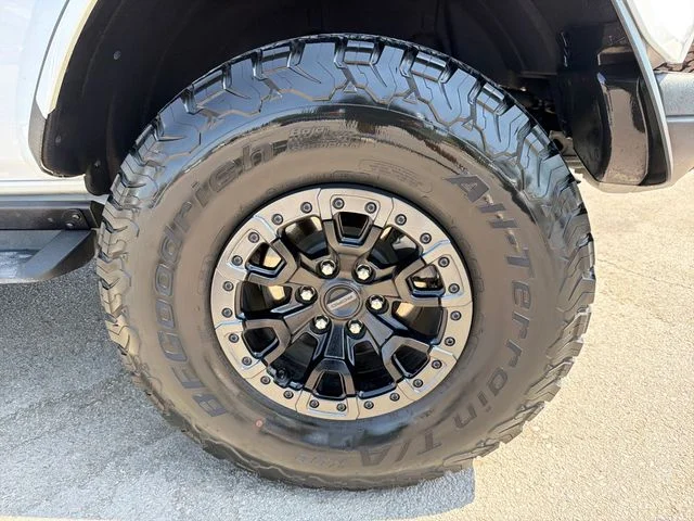Used 2024 White Ford Raptor image 31