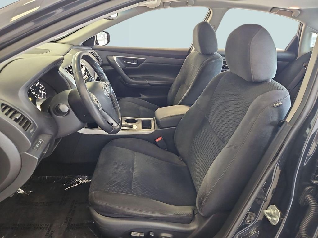 Used 2015 Storm Nissan 2.5 SV image 21